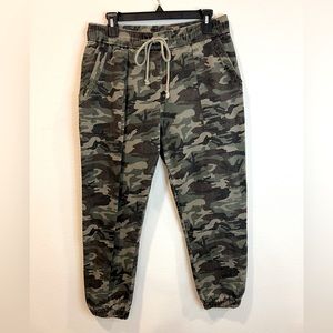 Size large, and true size camo printed joggers